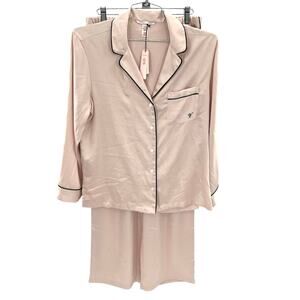 Victoria’s Secret women’s pastel pink satin pajama set